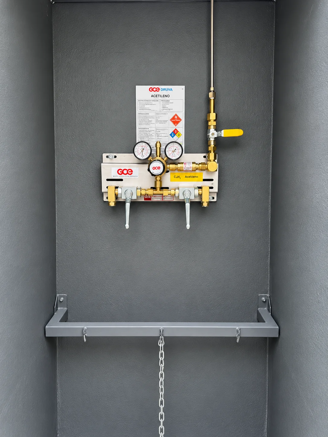 Central de acetileno GCE Druva instalada en caseta de gases